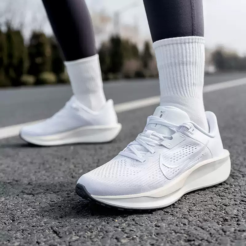 Scarpe da donna NIKE QEST 6 in - Women Shoes Jordan recensione e prezzo
