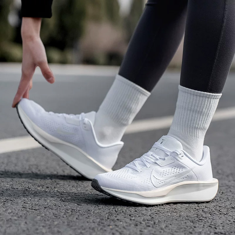 Scarpe da donna NIKE QEST 6 in - Women Shoes Jordan recensione e prezzo